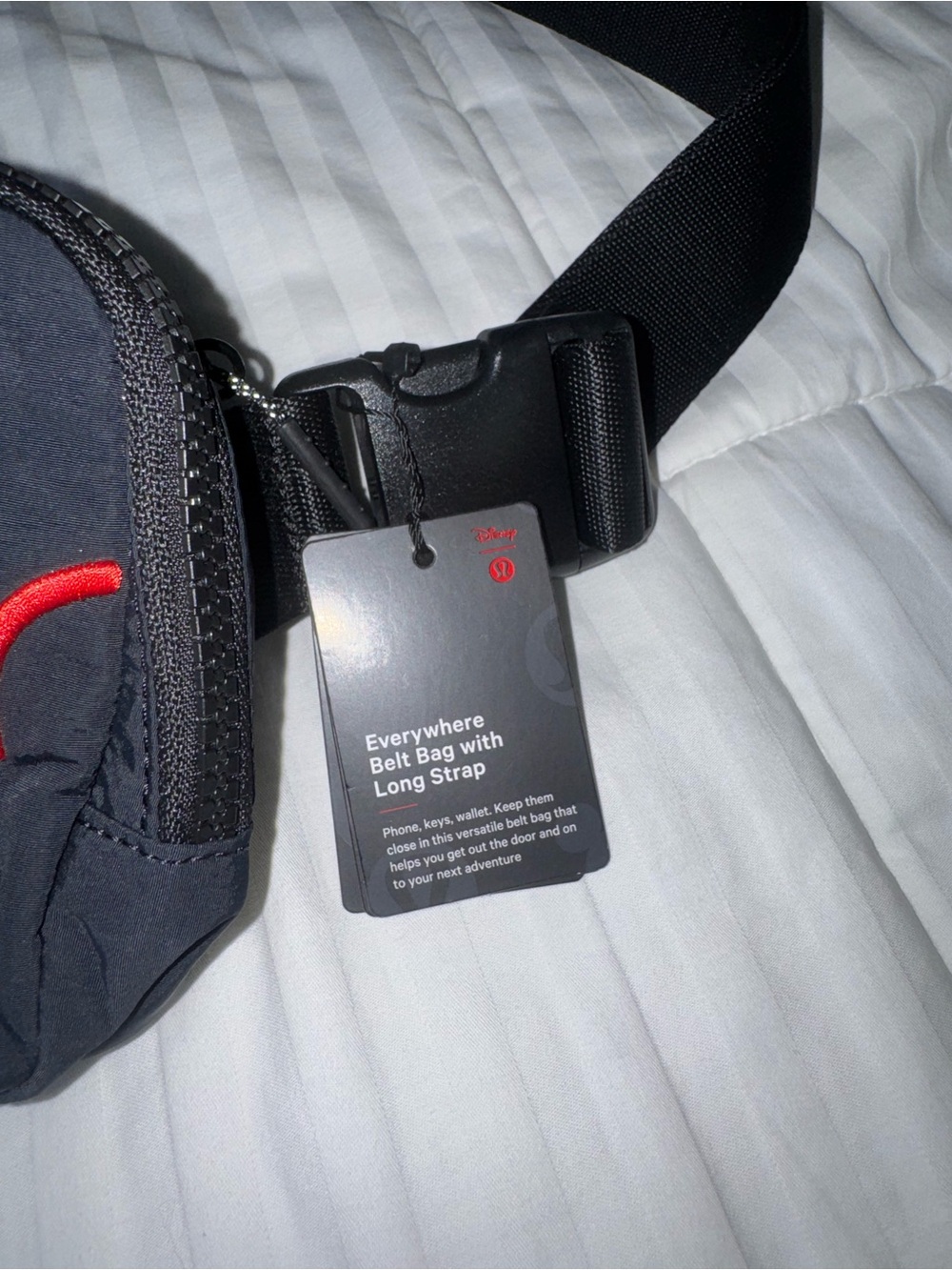 NWT Disney x Lululemon Everywhere Belt Bag 1L Mickey Outline Graphic Long Strap - Picture 5 of 8